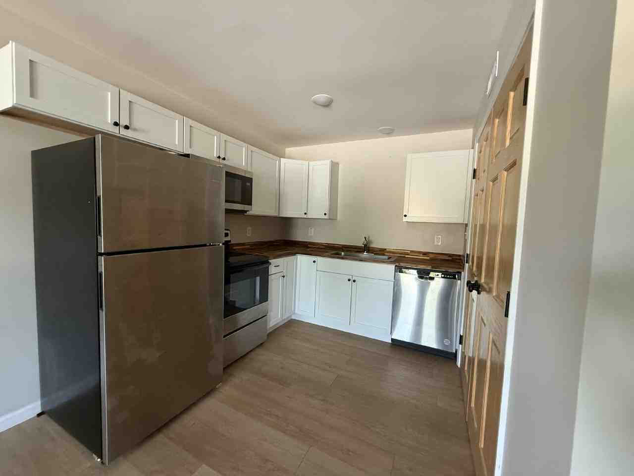 2980 Sevier Ave #D2 - Photo 3 of 10