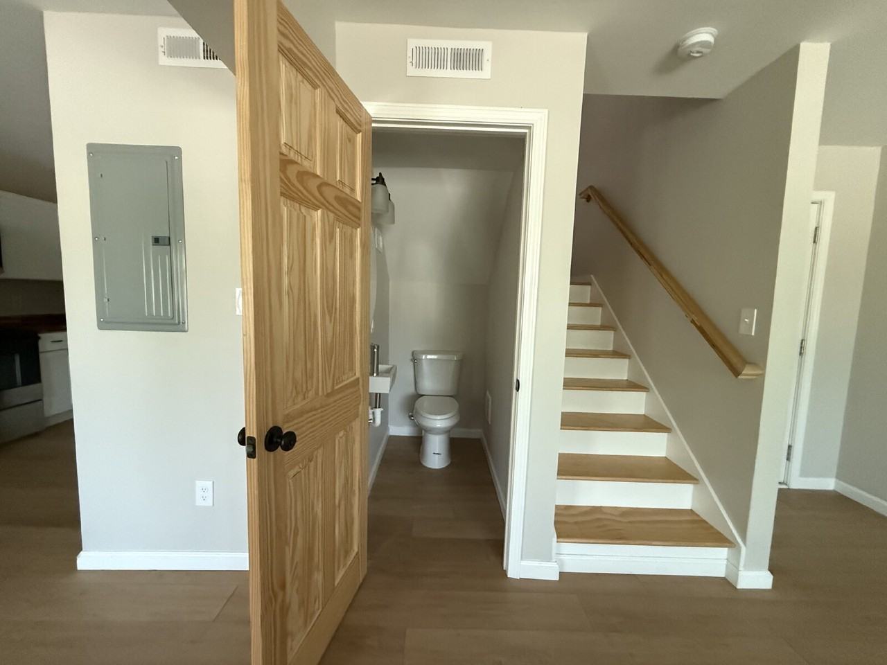 2980 Sevier Ave #D2 - Photo 4 of 10