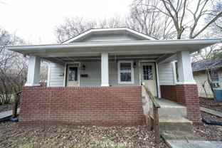 2932 N Dearborn St Unit B - Photo 1 of 1