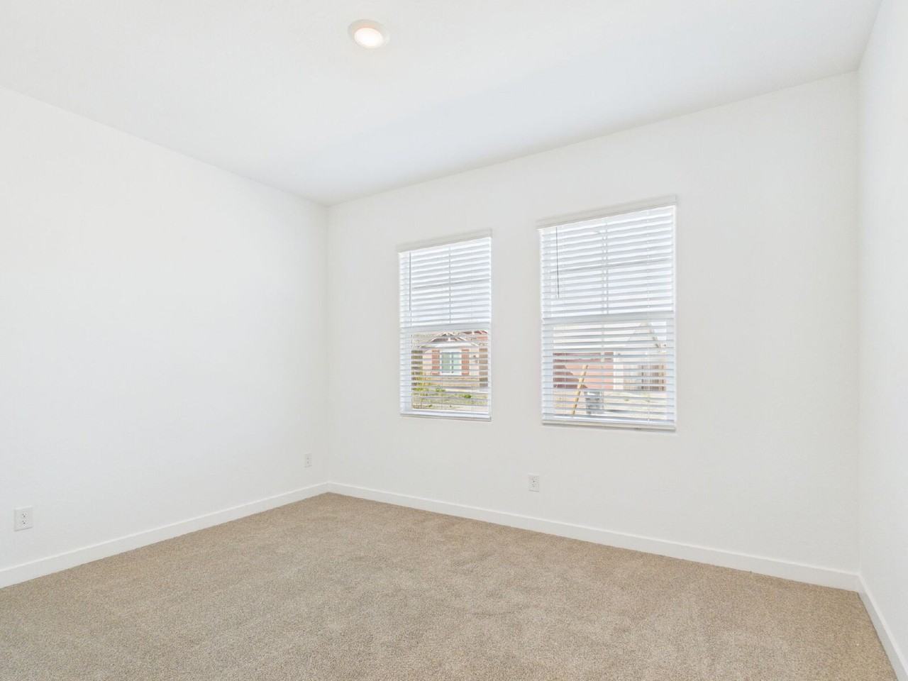 3131 N 97th Dr - Photo 4 of 27