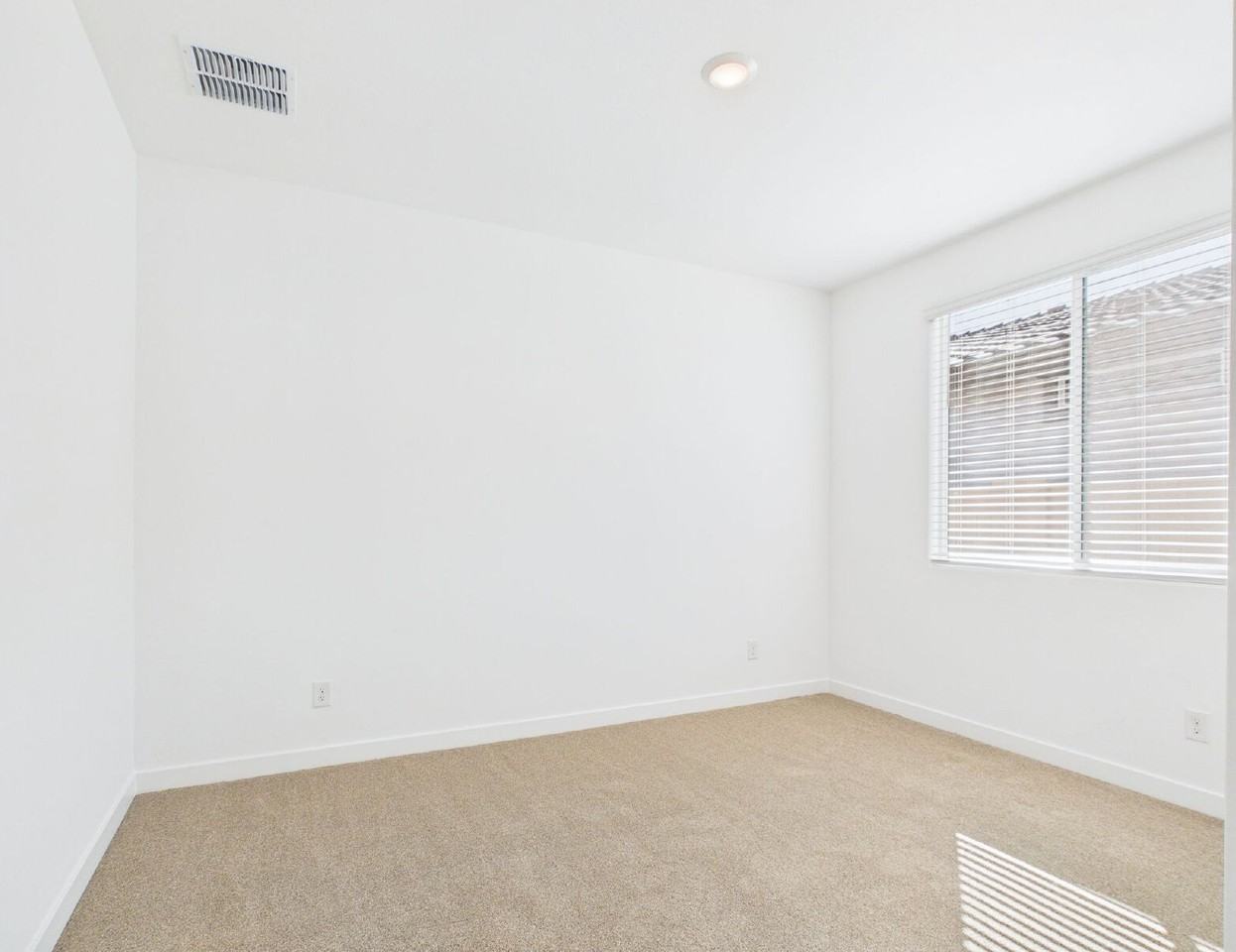 3131 N 97th Dr - Photo 7 of 27