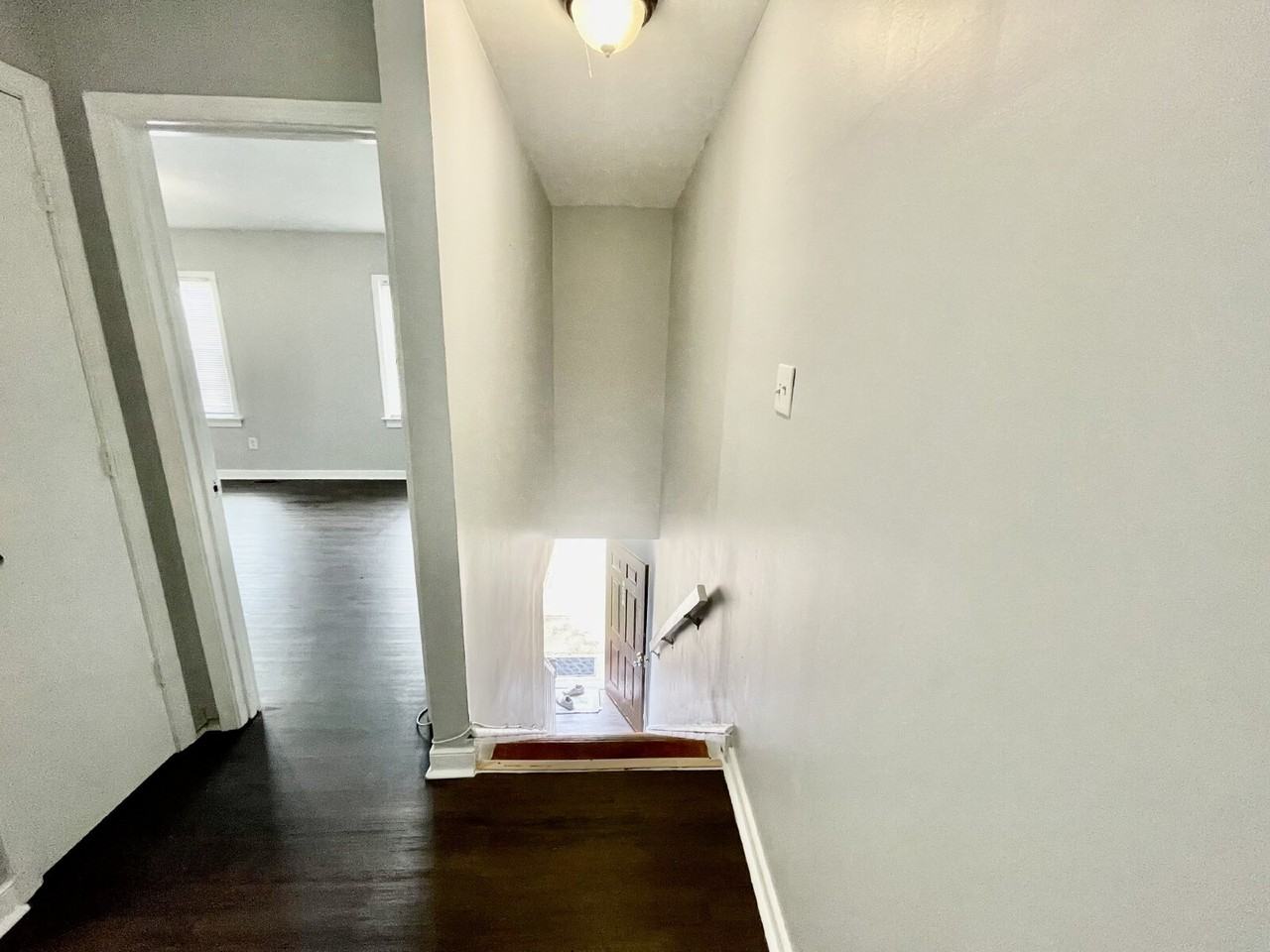 3401 Chalfont Dr - Photo 5 of 10