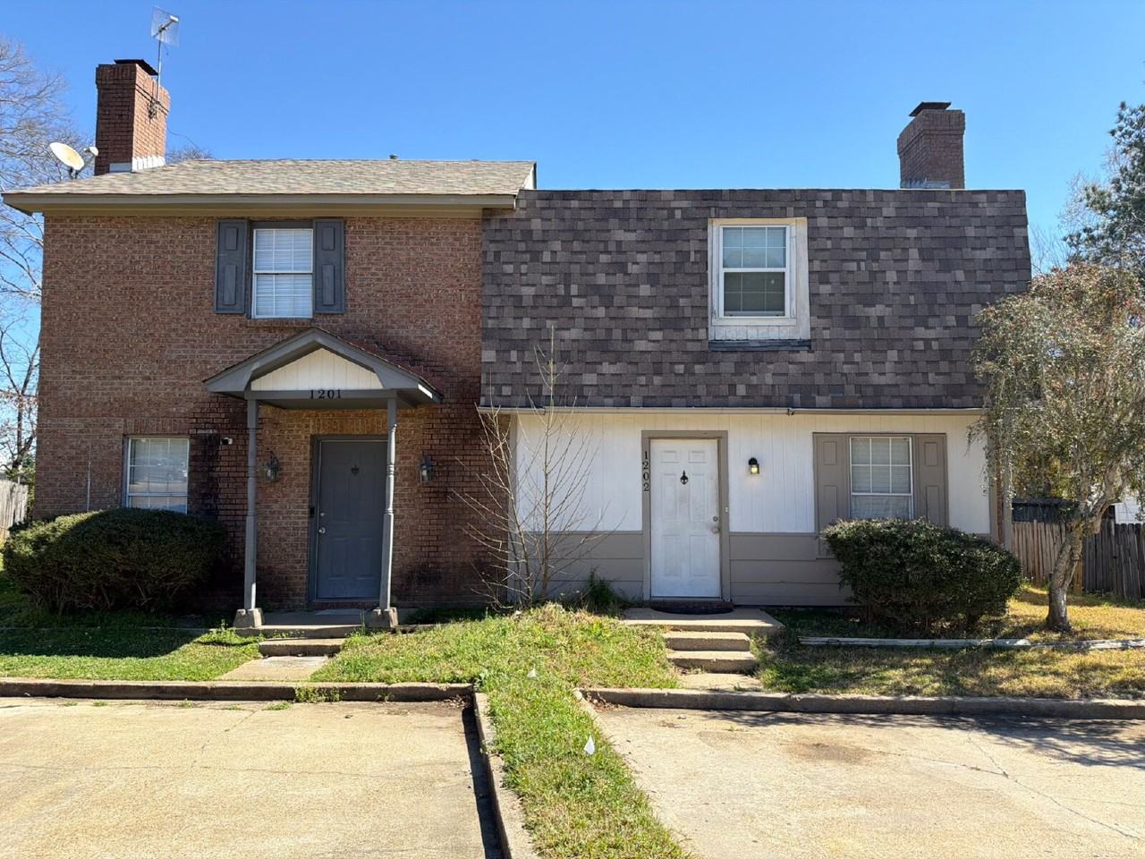 1202 Jamestown Way - Photo 2 of 28