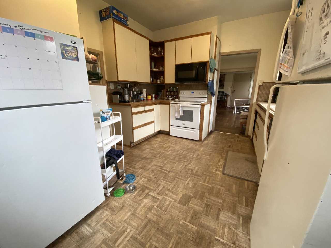 825 N Garden St - Photo 2 of 18