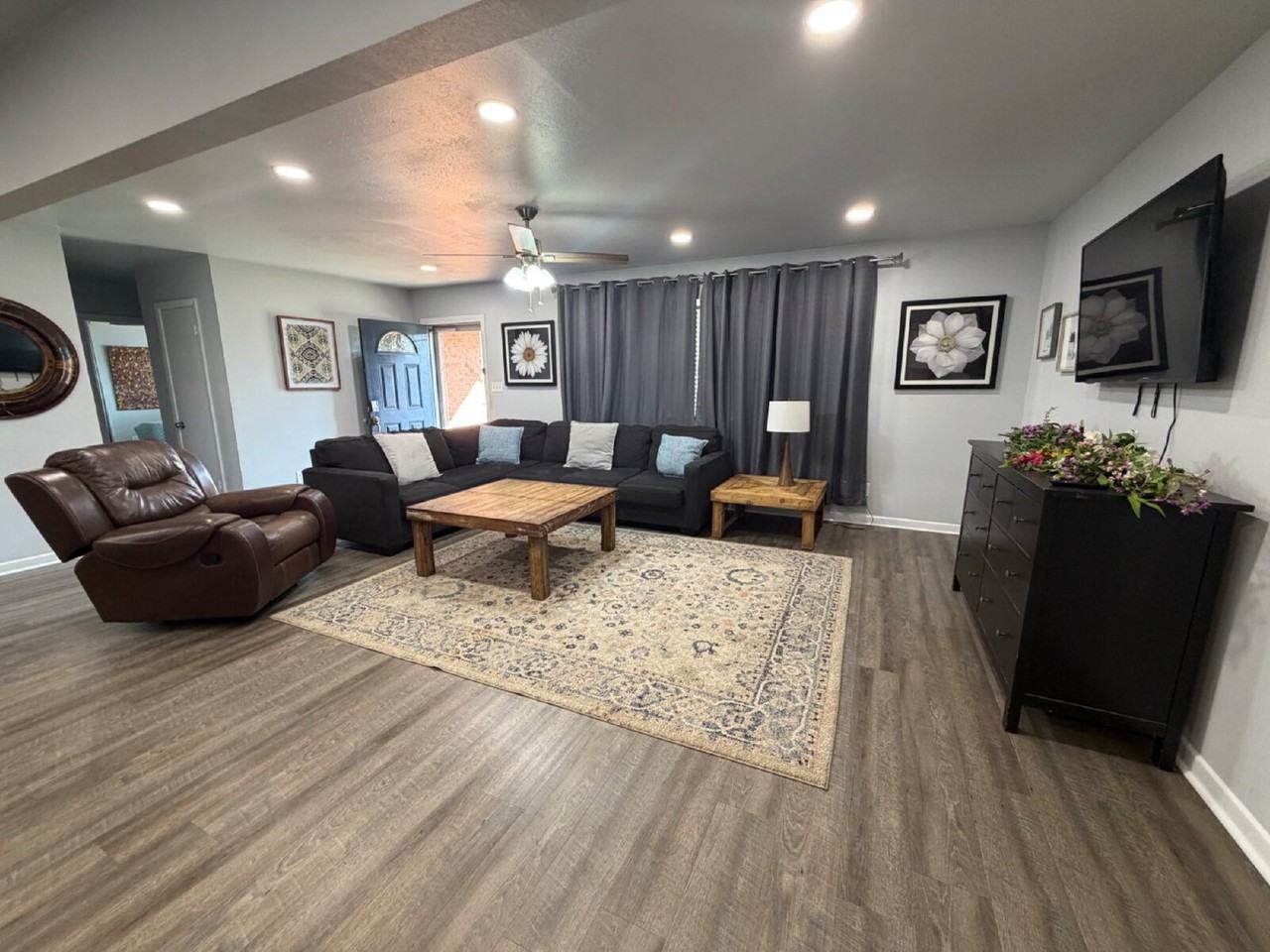 3706 41st St - Photo 2 of 22