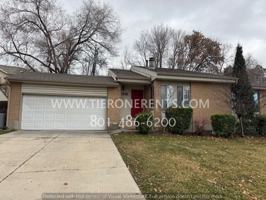 featured image of 1316 E Merritt Cir