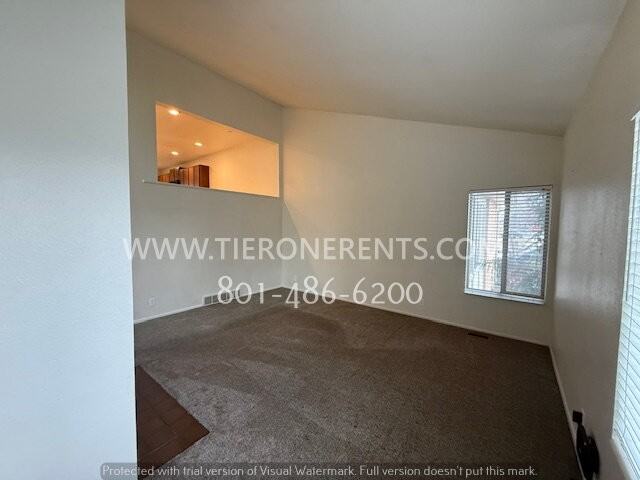 1316 E Merritt Cir - Photo 3 of 20