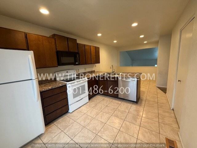 1316 E Merritt Cir - Photo 4 of 20