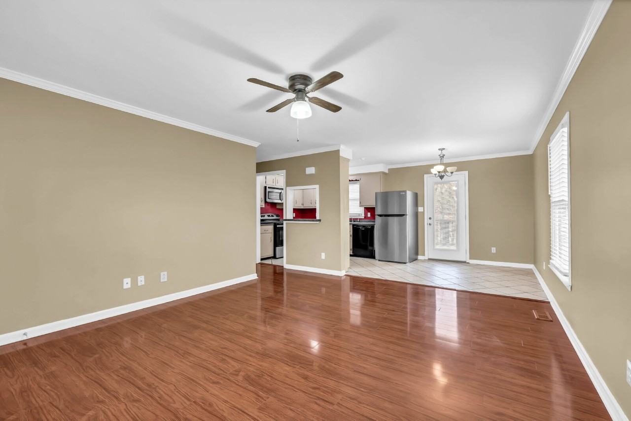 2546 Memorial Drive Ext - Photo 4 of 34