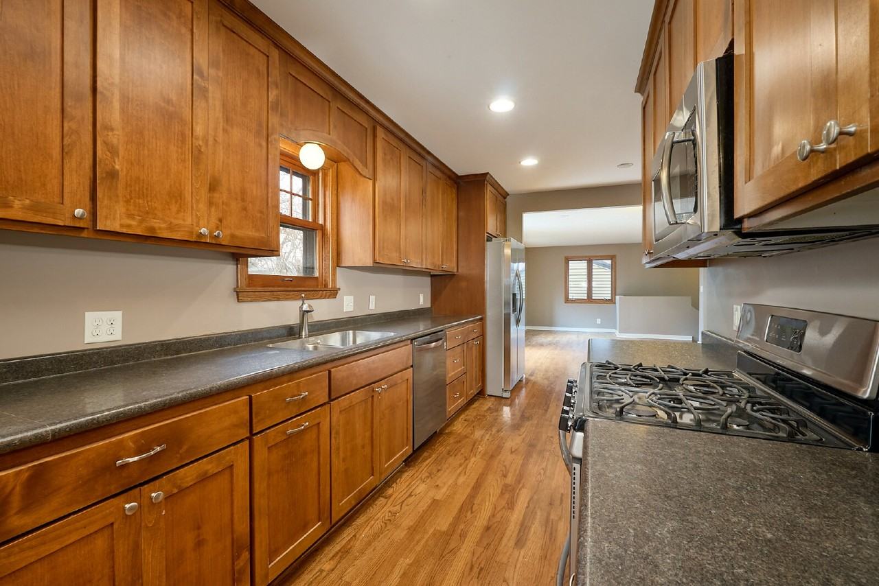 5006 30th Ave S - Photo 2 of 20