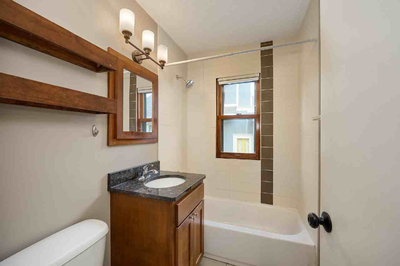 5006 30th Ave S - Photo 6 of 20