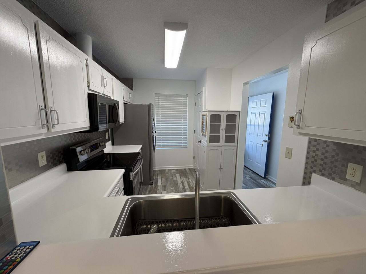 232 Magnolia Plantation Ct - Photo 5 of 11