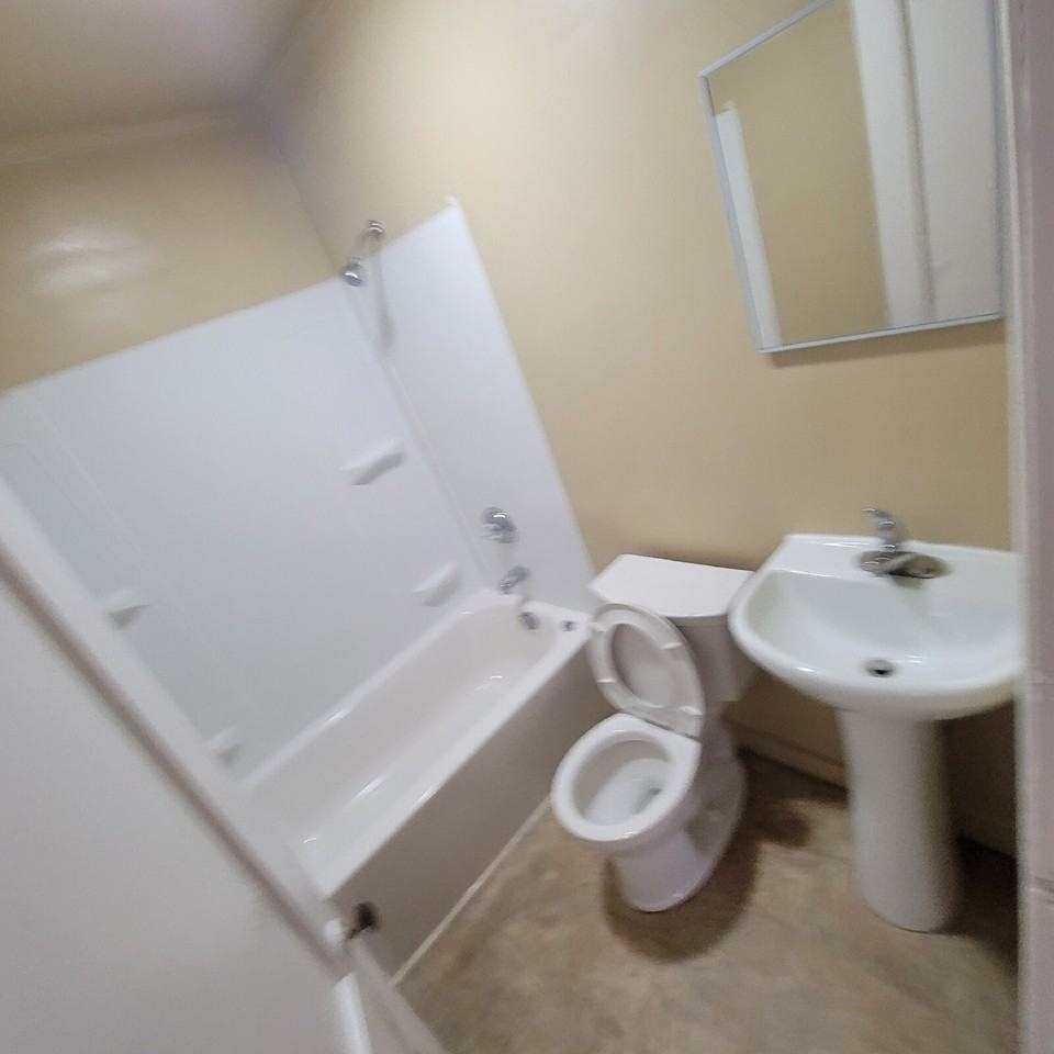 520 S Arlington Ave - Photo 2 of 5