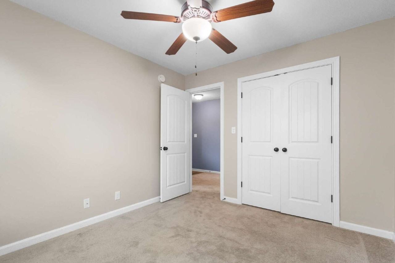 2280 Killington Dr - Photo 7 of 33