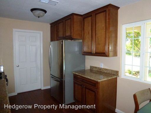 2247 Janette Dr - Photo 2 of 8