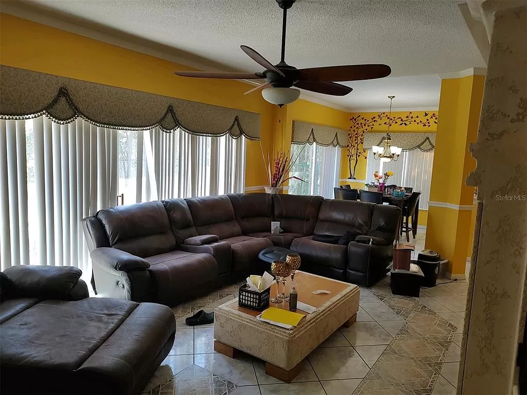 6415 Abbeydale Ct - Photo 3 of 9