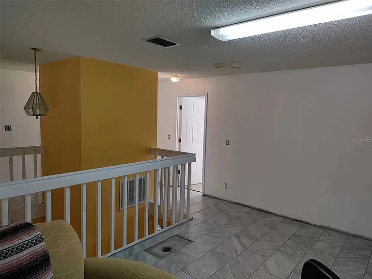 6415 Abbeydale Ct - Photo 4 of 9