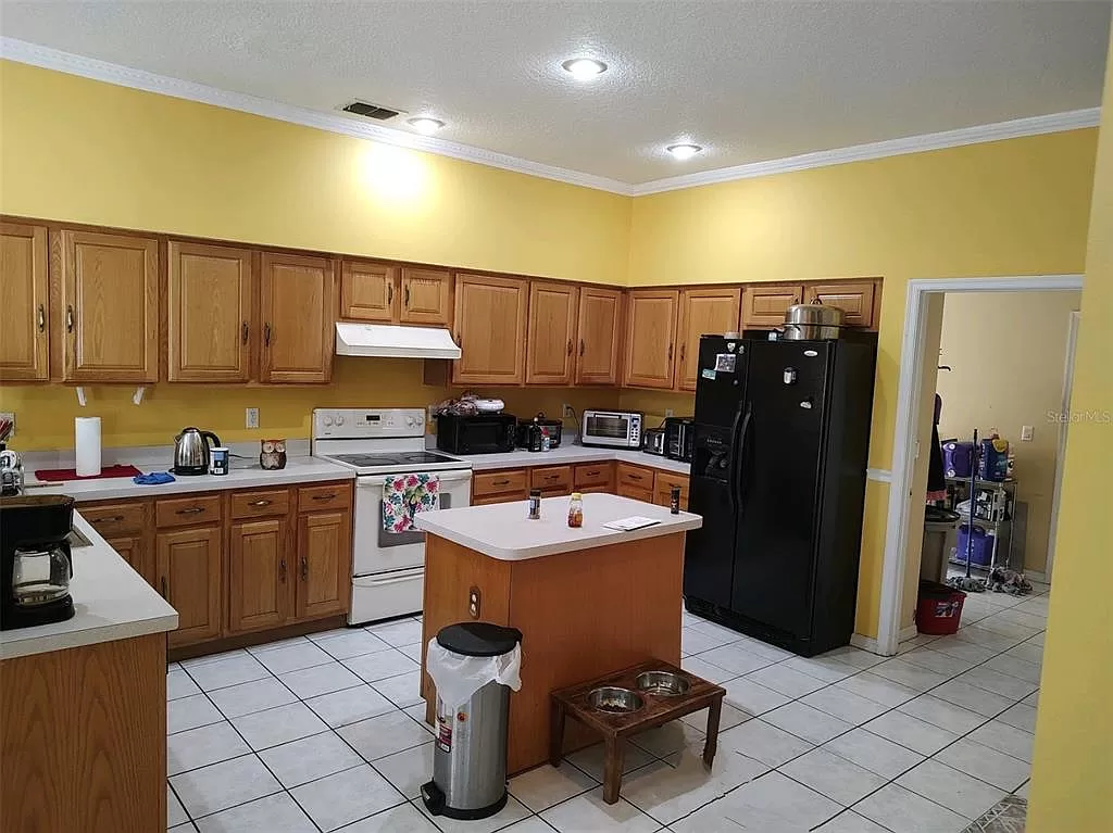 6415 Abbeydale Ct - Photo 7 of 9