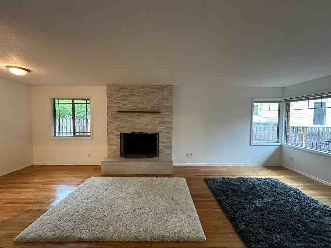 3717 Se Mall St ##A - Photo 3 of 13