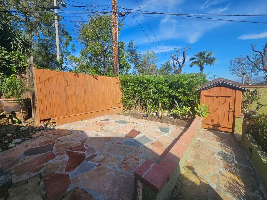 4804 Hillsdale Dr - Photo 4 of 45