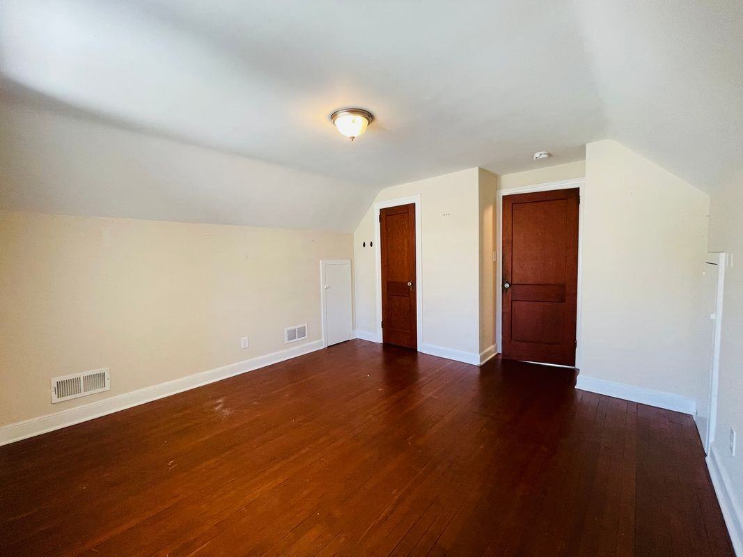 194 Washington Ave - Photo 3 of 6