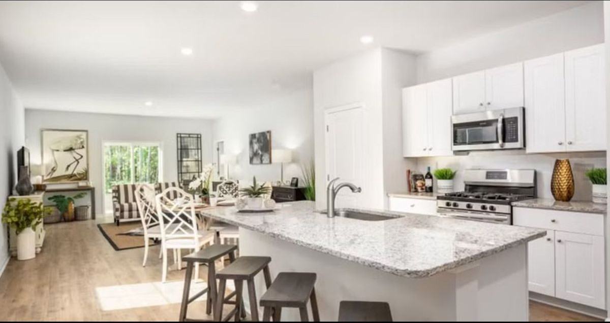 90 Hydrangea Way - Photo 2 of 9