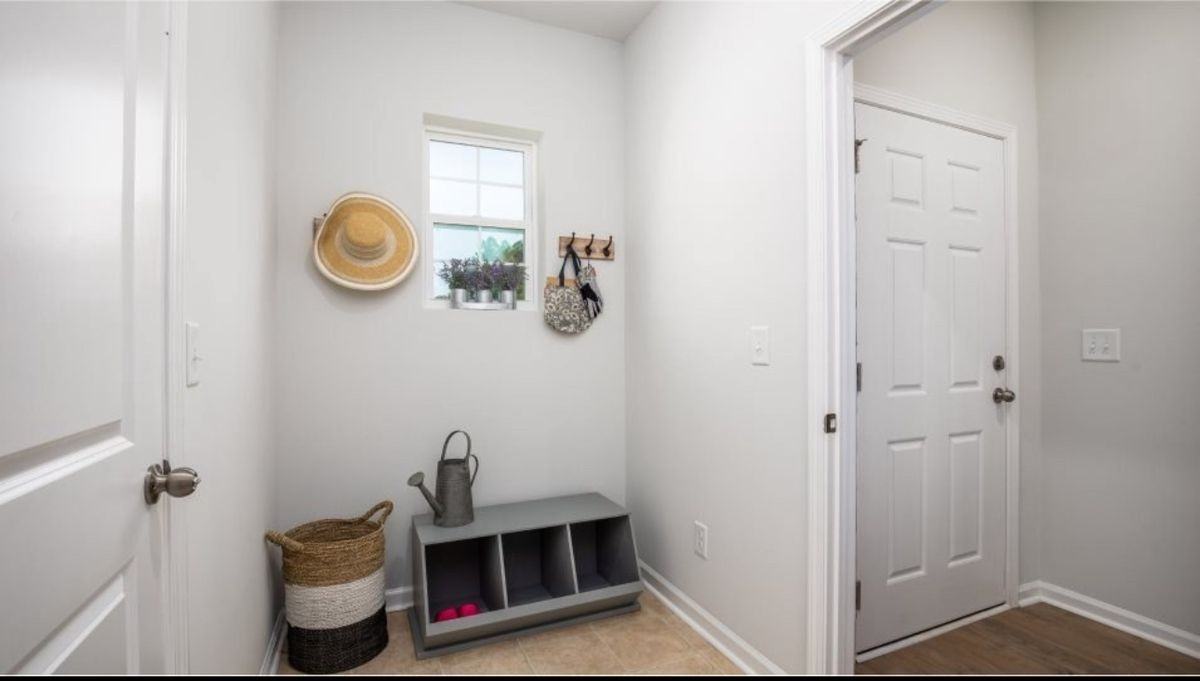 90 Hydrangea Way - Photo 7 of 9