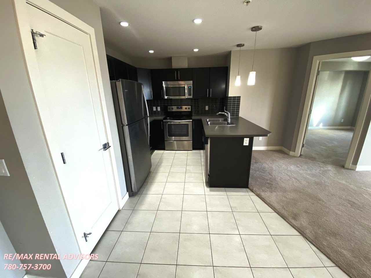 1031 173 St Sw - Photo 4 of 28