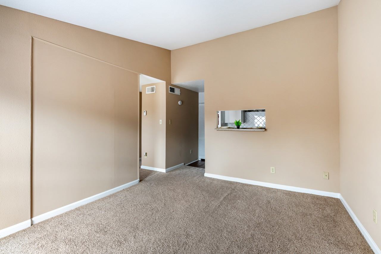 Walnut Terrace - Photo 2 of 26