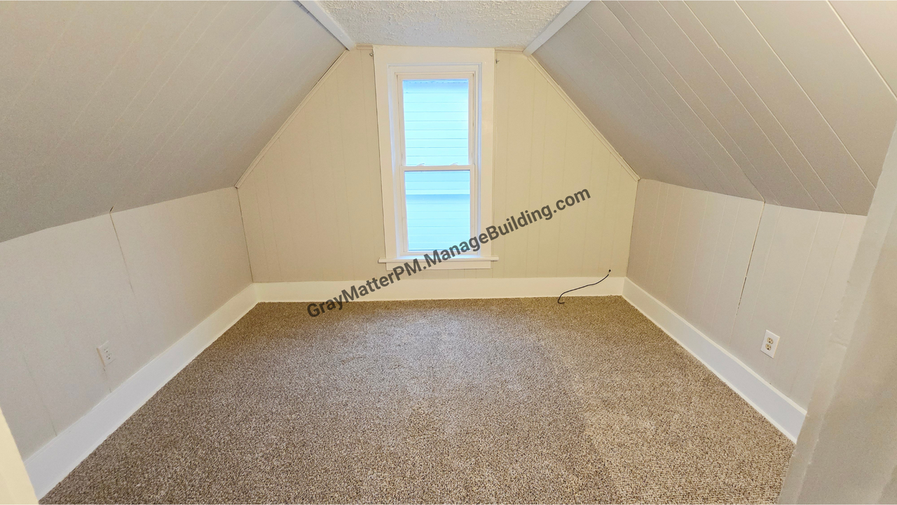 249 W 29th St - Photo 3 of 11