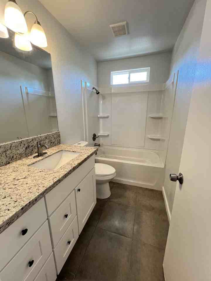 3793 Rock Island Dr - Photo 2 of 22
