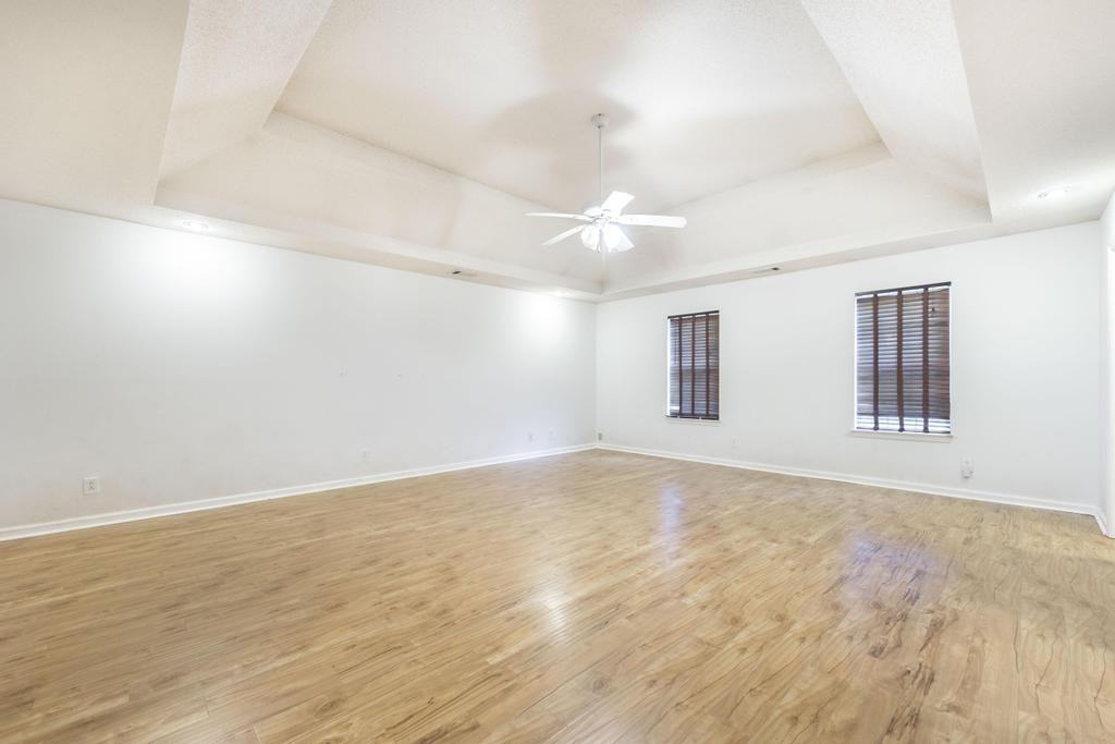 4691 Donnan Rd - Photo 2 of 10