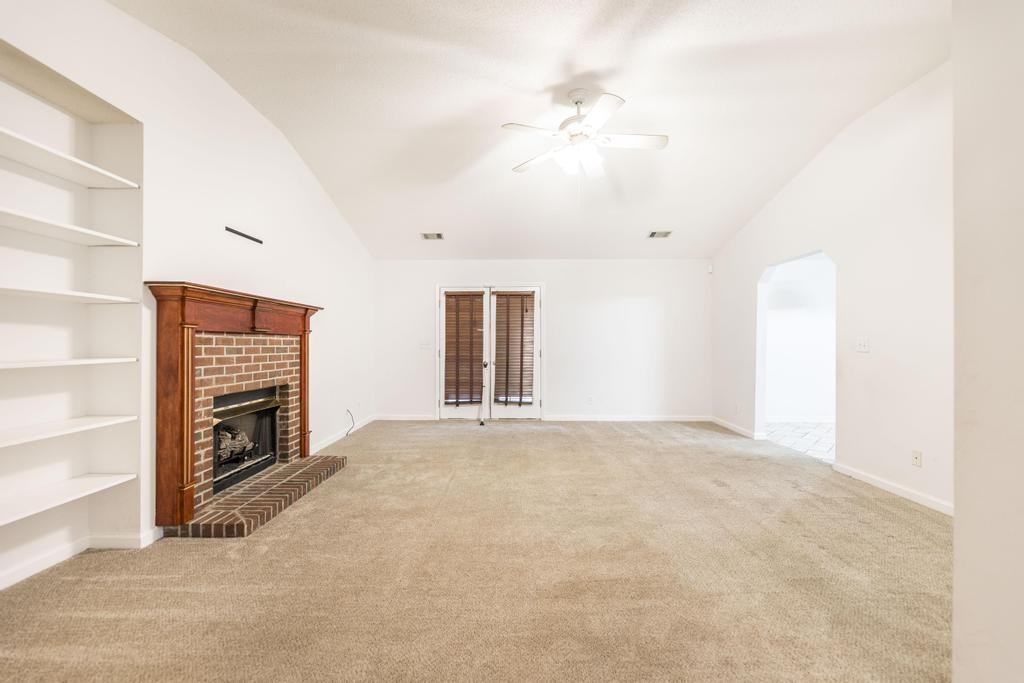 4691 Donnan Rd - Photo 4 of 10