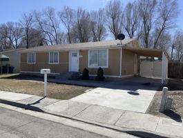 featured image of 951 Sunrise Dr