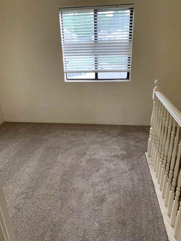 1055 Nw Circle #2 - Photo 6 of 24