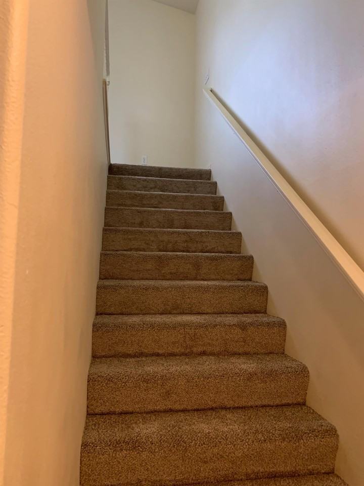 1055 Nw Circle #2 - Photo 2 of 24