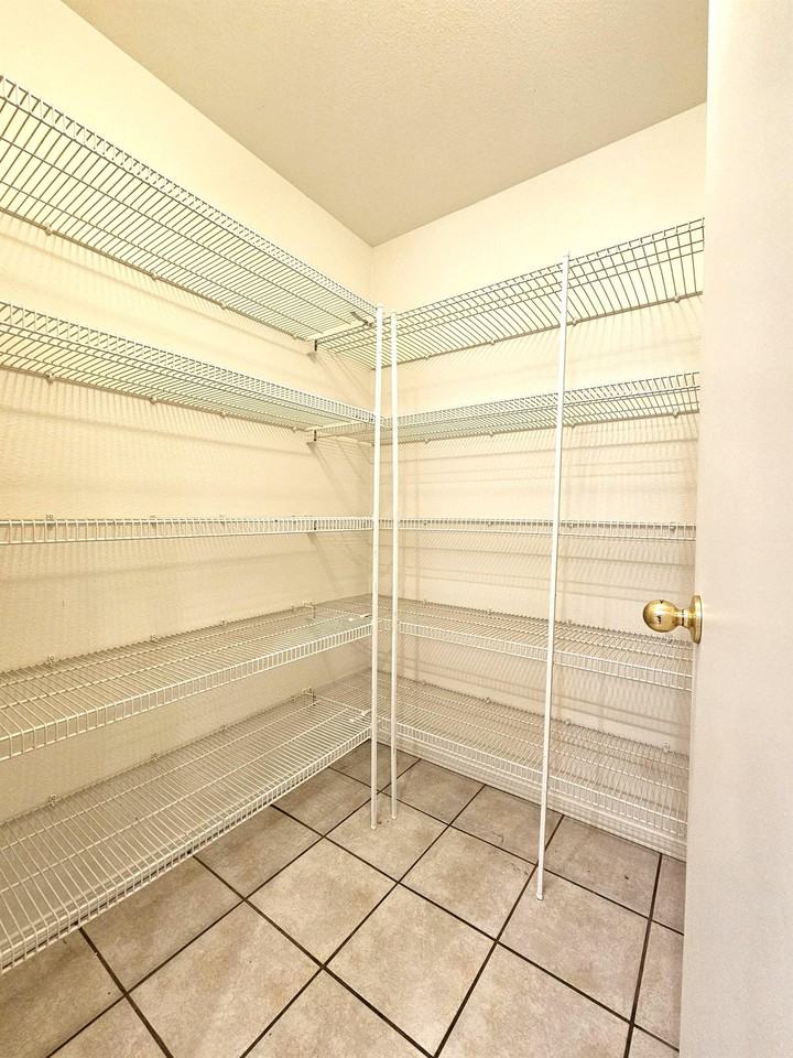 9703 Ne Tenny Creek Dr - Photo 2 of 17