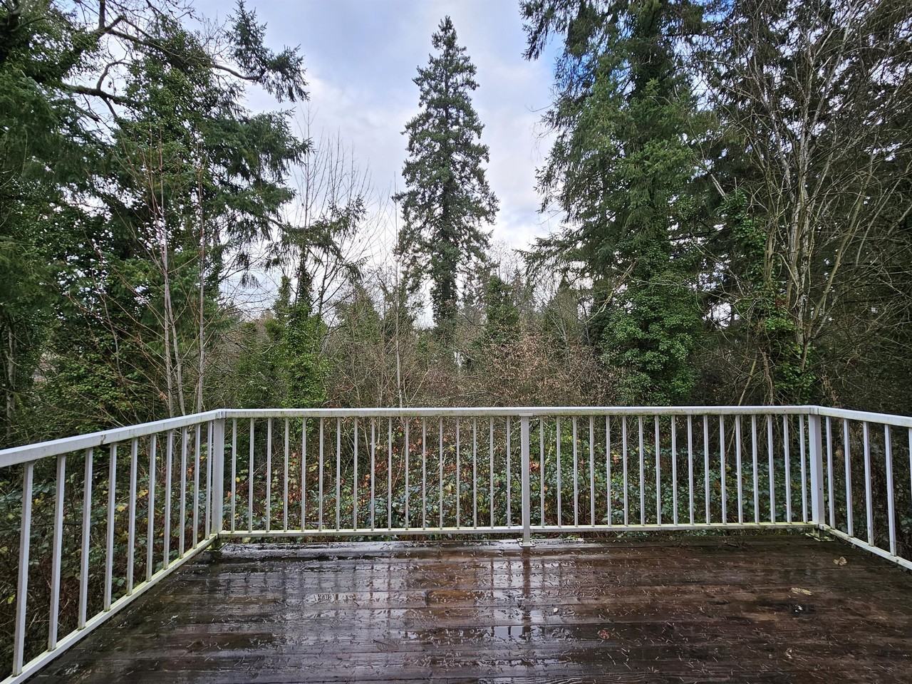 9703 Ne Tenny Creek Dr - Photo 5 of 17