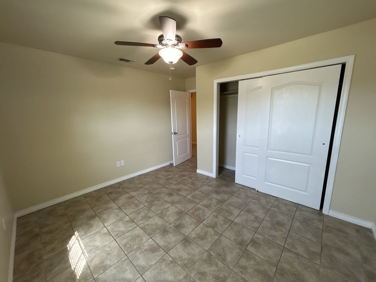 3301 Pecan Dr #1 - Photo 5 of 24