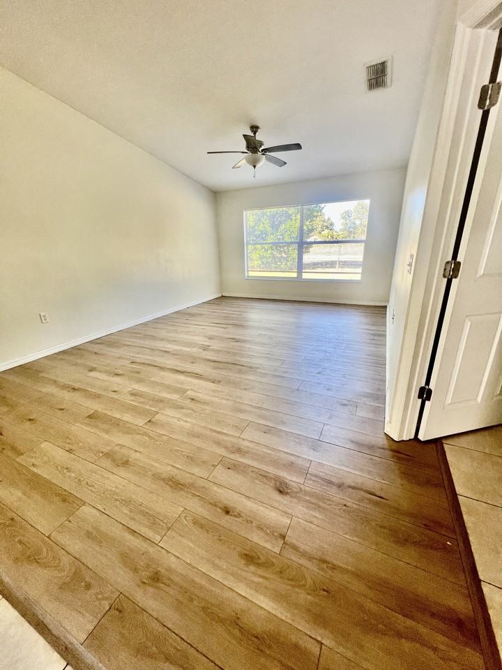 37215 Grassy Hill Ln #1 - Photo 5 of 17