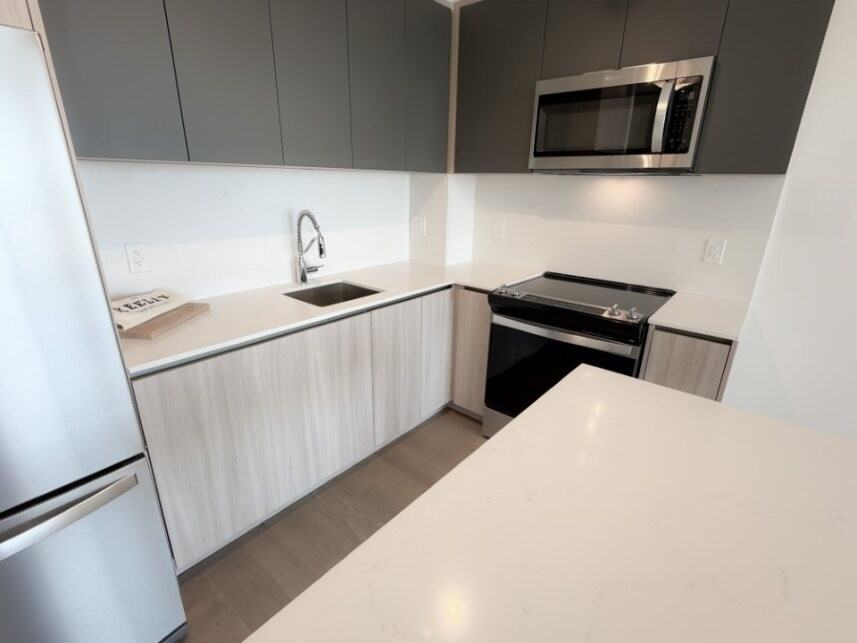 3100 Keele St #1207 - Photo 4 of 38