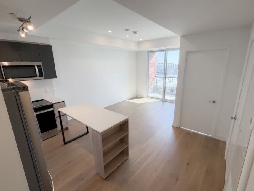 3100 Keele St #1207 - Photo 6 of 38