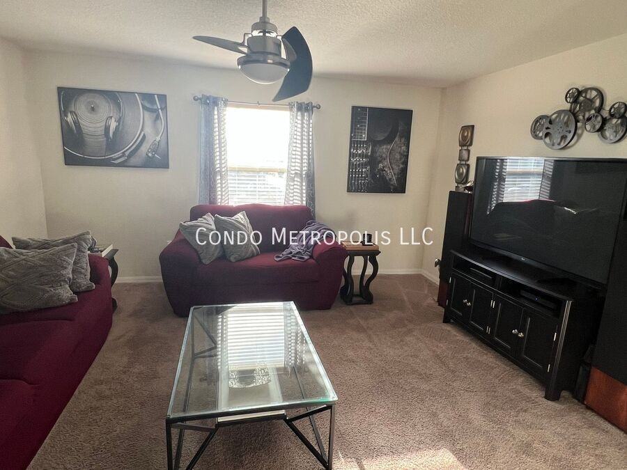 1608 Regal River Cir - Photo 7 of 18