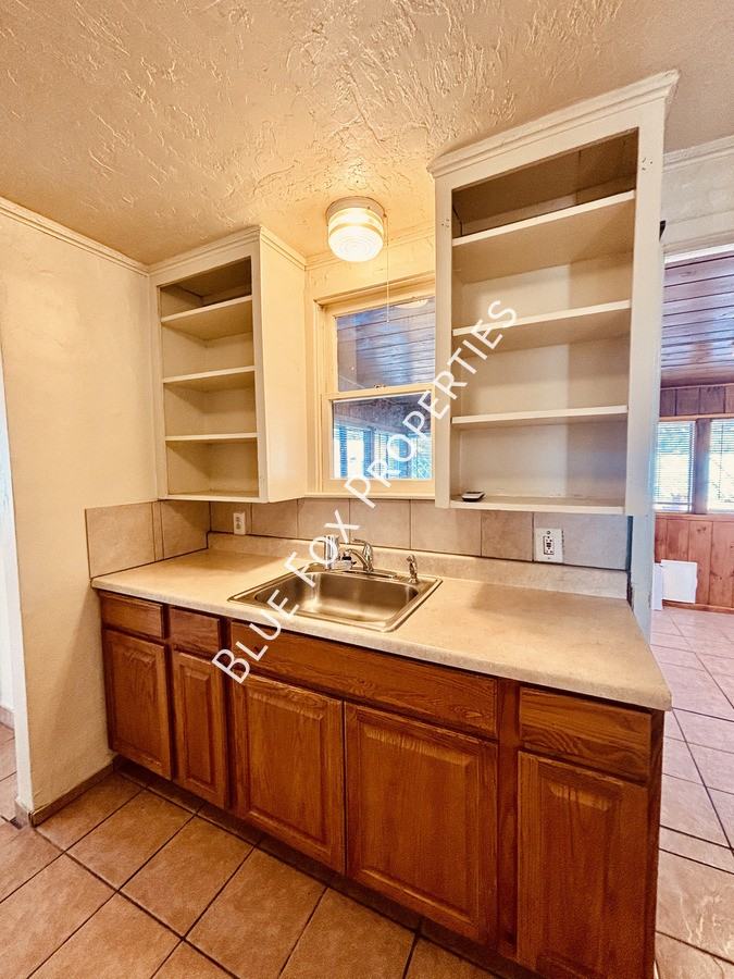 3707 E Glenn St - Photo 5 of 17