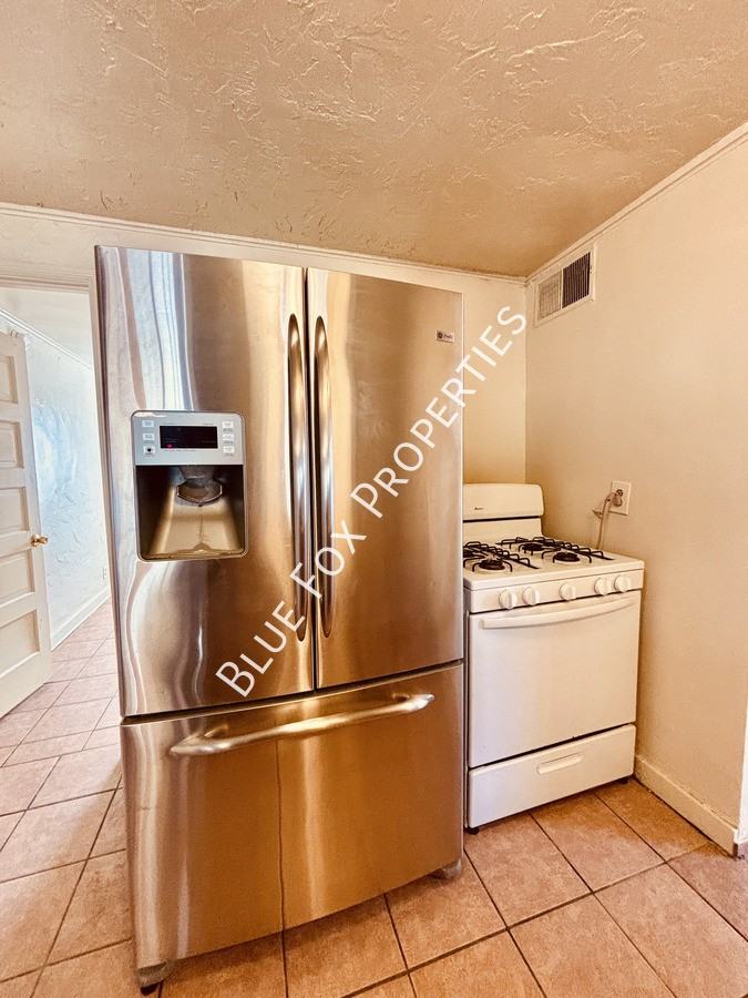 3707 E Glenn St - Photo 6 of 17