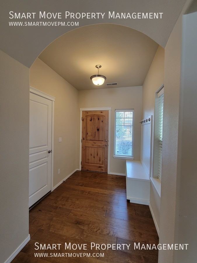 8723 W Pine Nut Ln - Photo 5 of 32