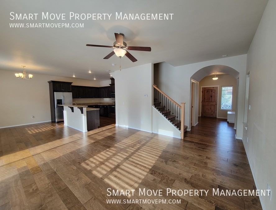 8723 W Pine Nut Ln - Photo 7 of 32