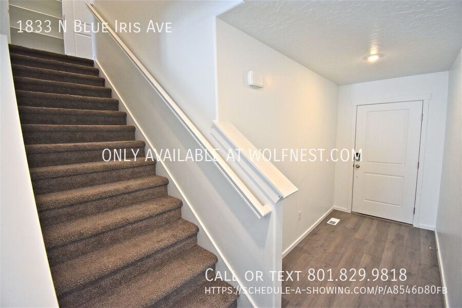 1833 N Blue Iris Ave - Photo 3 of 45