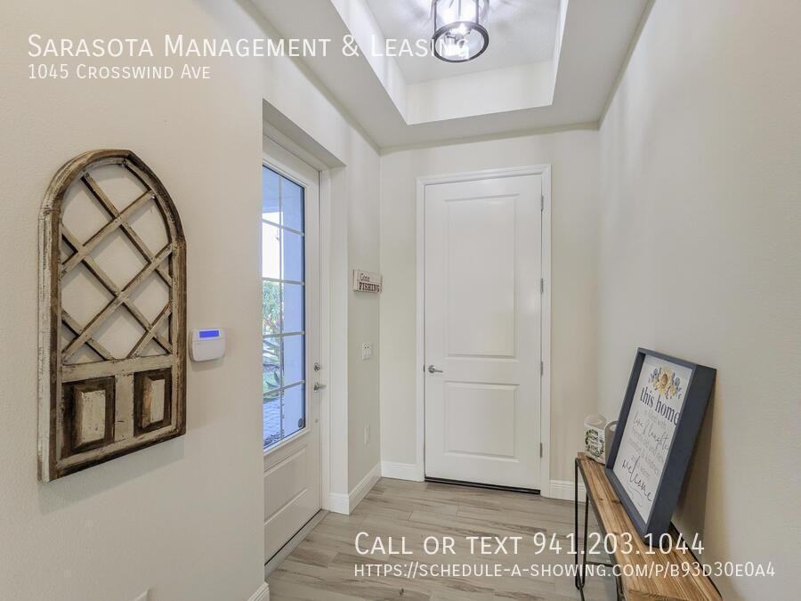 1045 Crosswind Ave - Photo 4 of 50