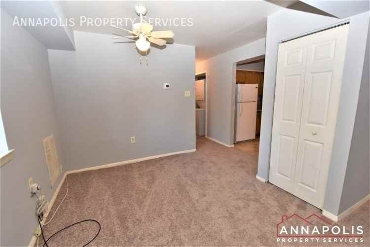 203 Victor Pkwy Apt B - Photo 4 of 20